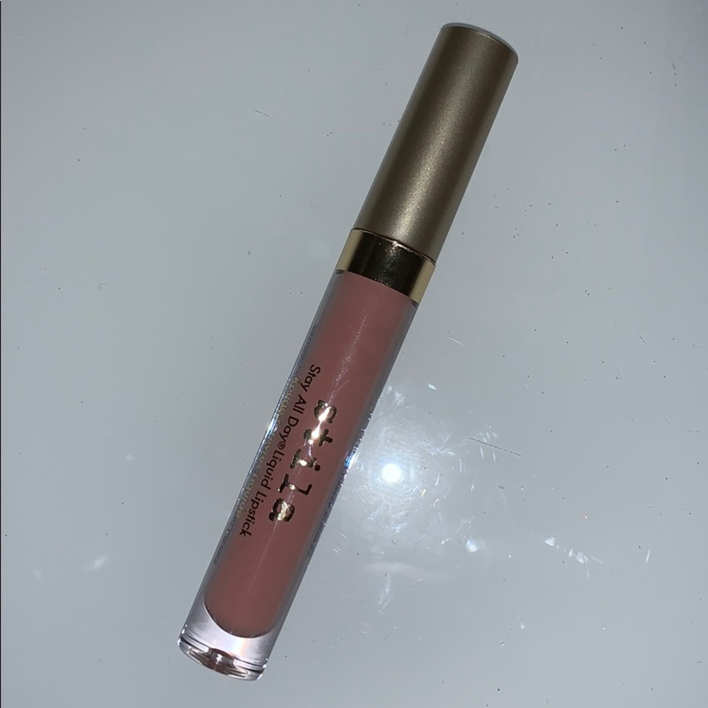 Still Liquid Lipstick in Angelo